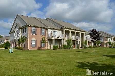1st image of 2413 Knollwood Dr