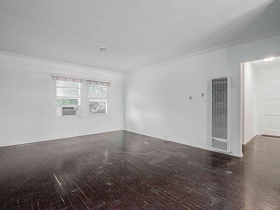2nd image of 8804.5 Belford Ave #8804.5