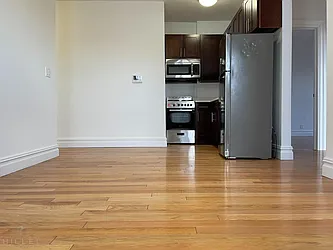 Rented by Hillel Realty Group