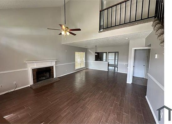 1st image of 407 Chancellorsville Dr
