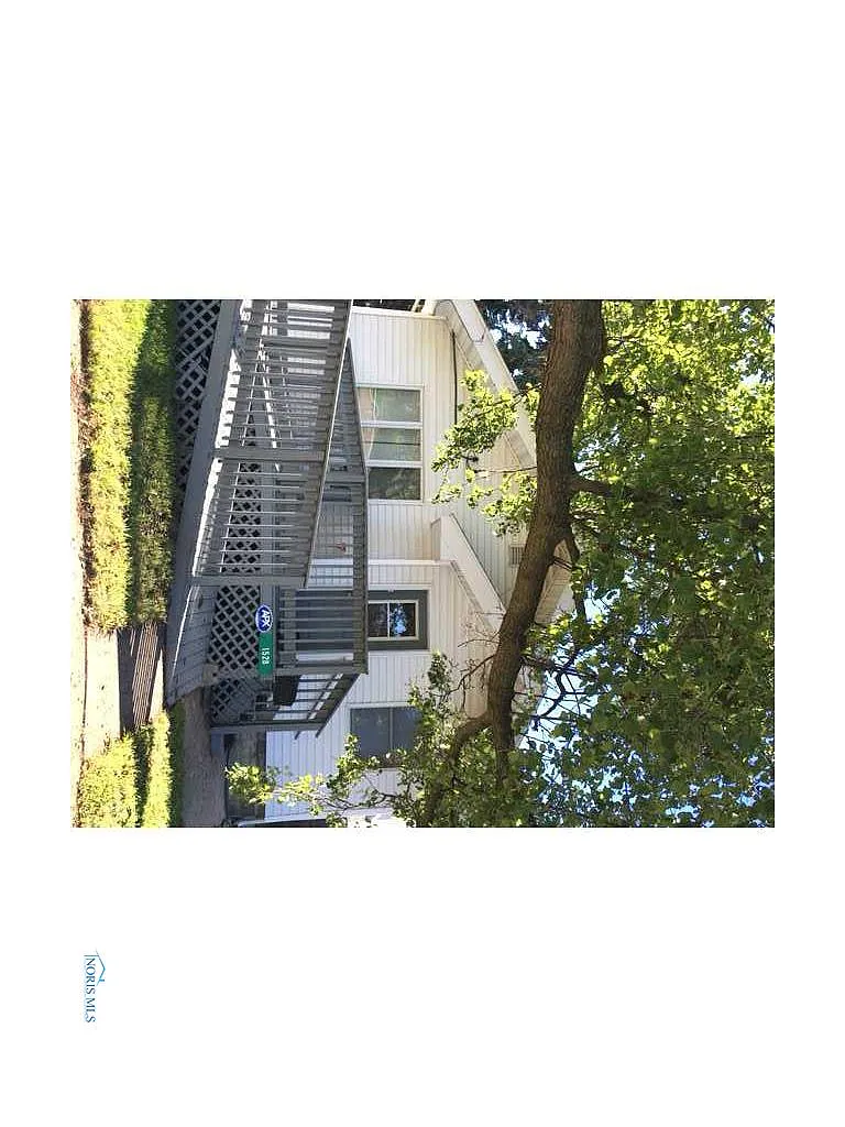 1528 Freedom St photo 1