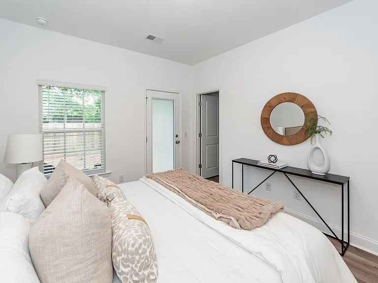 302 Twin Rivers Dr — Photo 20