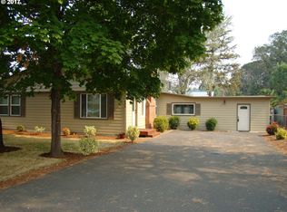 9870 SW 90th Ave, Portland, OR 97223