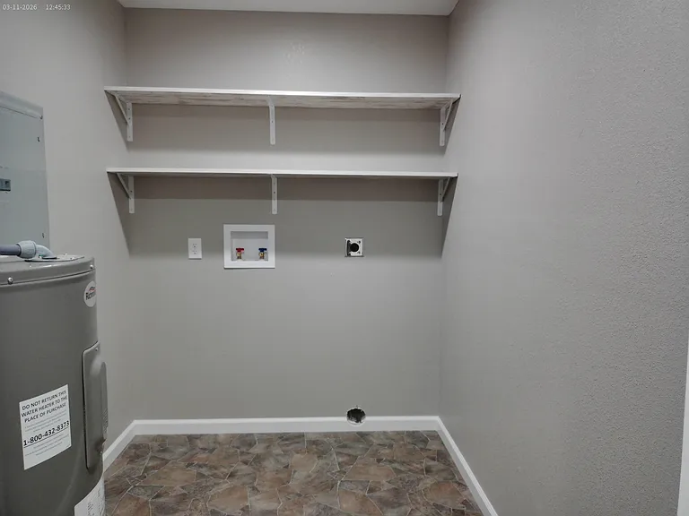 1618 N Buffalo Bill Ave — Photo 5