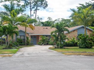 13484 Jonquil Ct, Wellington, FL 33414