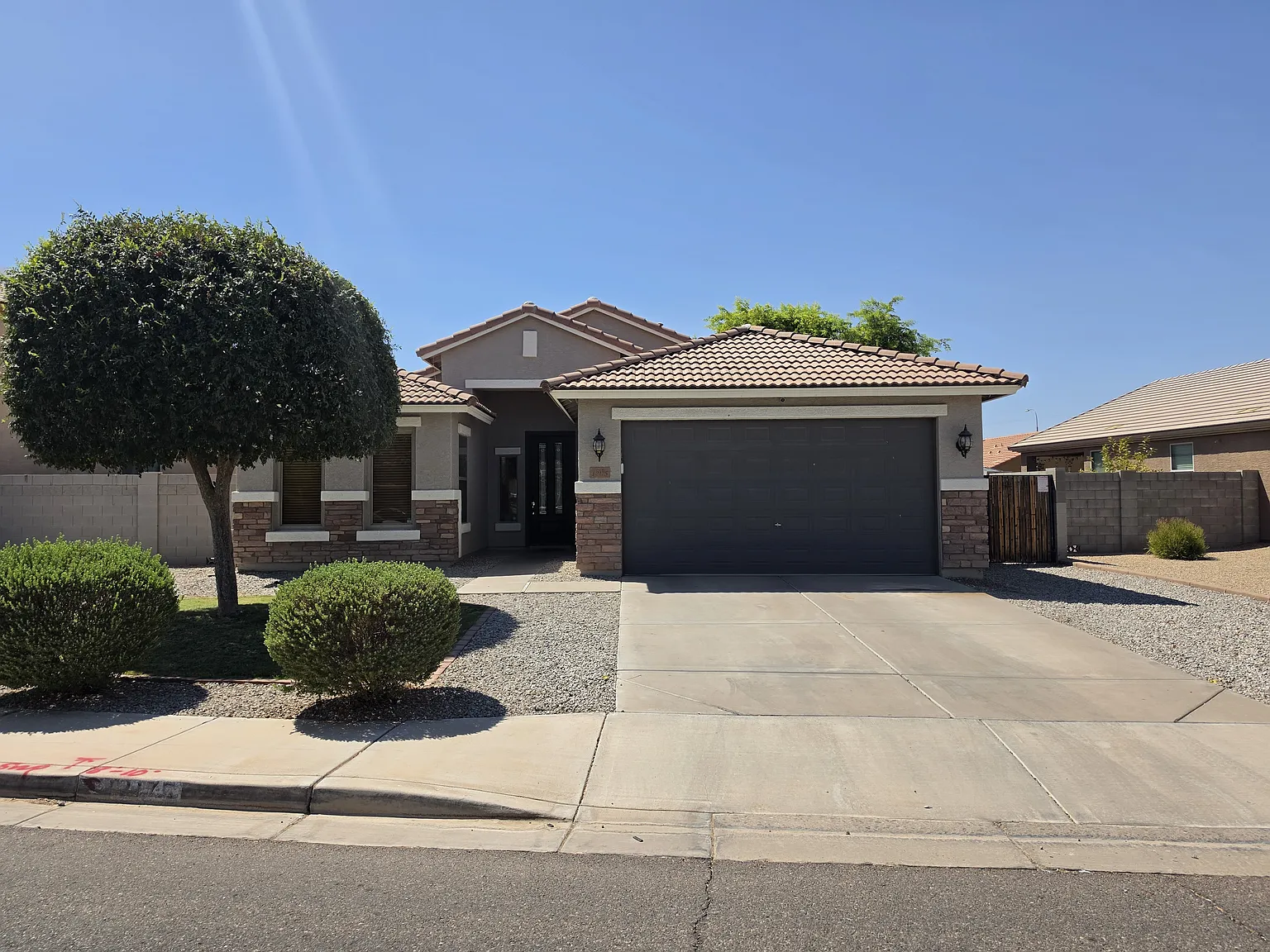 4 bed, 1738 sqft, $2,500 — Photo 1