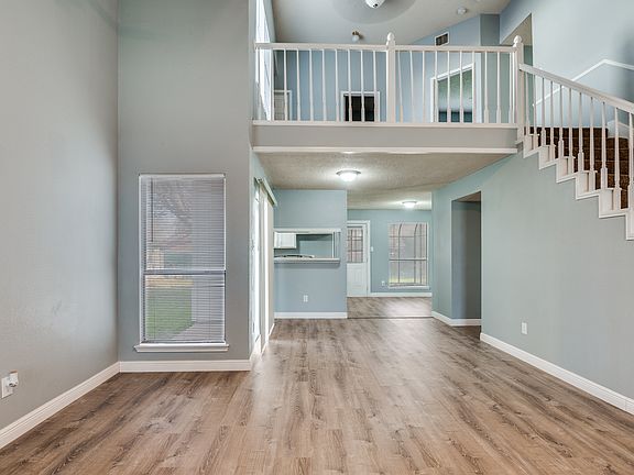 4th image of 205 Ironbark Dr