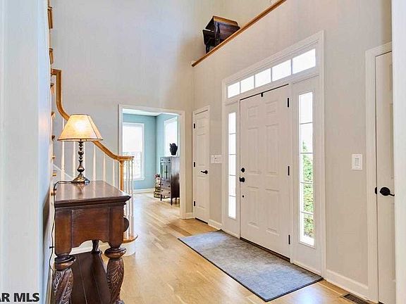4th image of 1275 N Foxpointe Dr