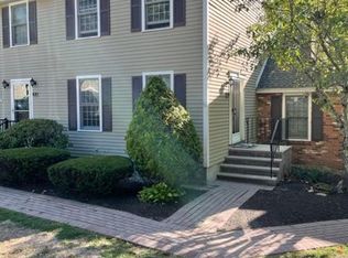 7 Seaver Brook Ln, Plaistow, NH 03865