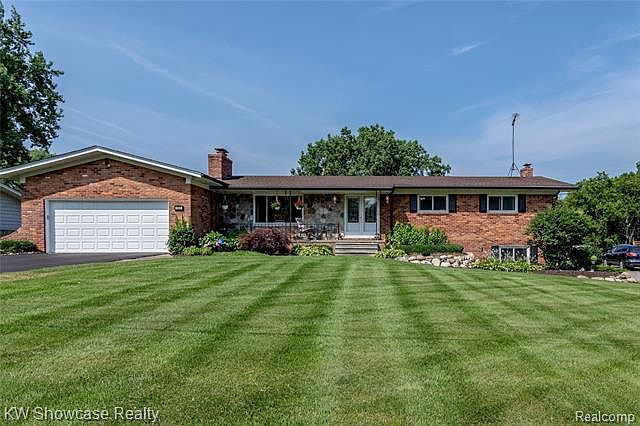 1st image of 333 Hurondale Dr