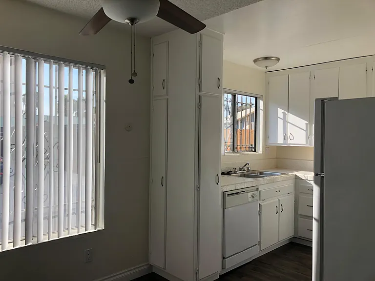 4544 Altadena Ave #4 — Photo 7
