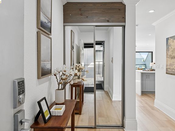 2nd image of 7 Embarcadero W APT 204