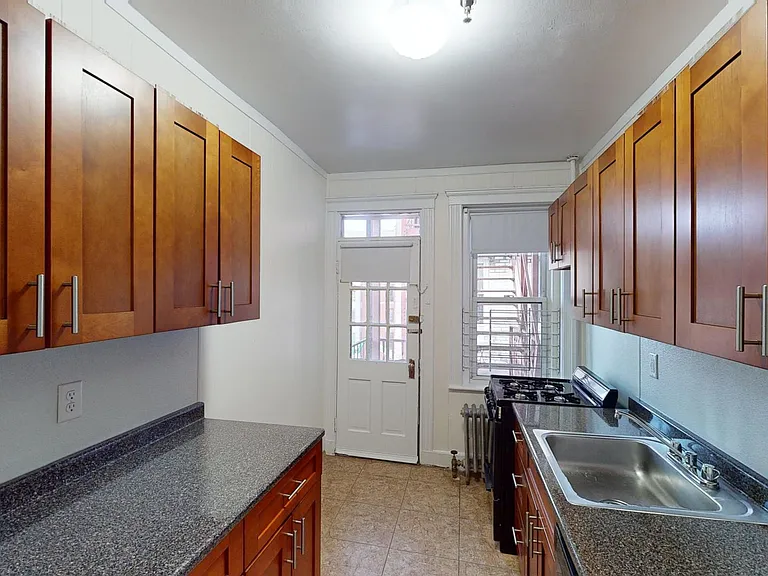 1681-1683 Commonwealth Ave Properties — Photo 19