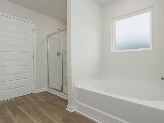 5th image of 805 Pelham Way