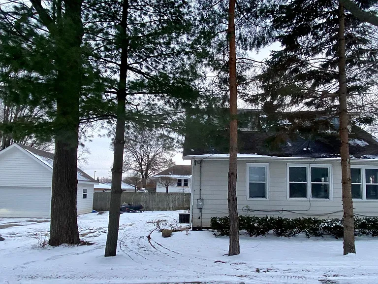 291 S McHenry Ave — Photo 19