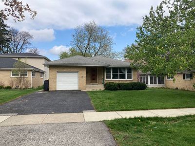 19 S School St, Mount Prospect, IL, 60056