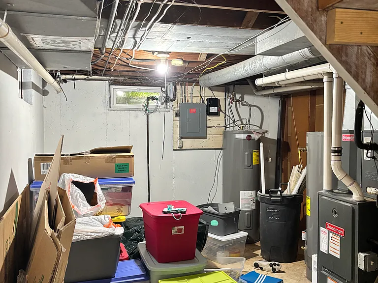 408 S Yale St — Photo 12