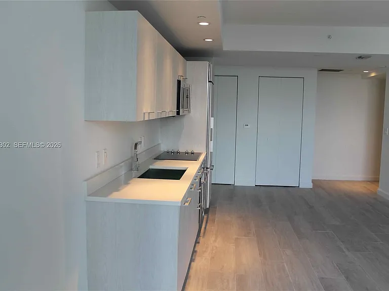 45 SW 9th St #2109 — Photo 3