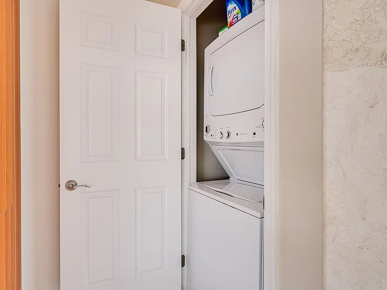 231 Riverside Dr #2606 — Photo 8