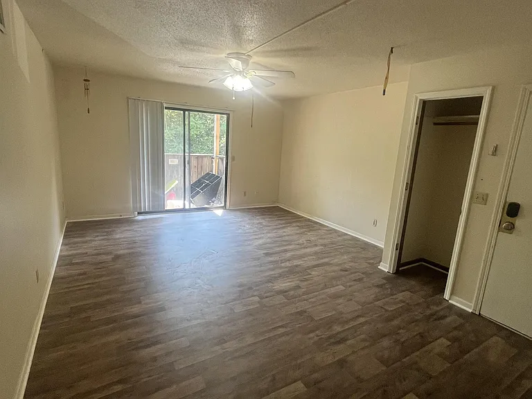515 Laurel St #B — Photo 6
