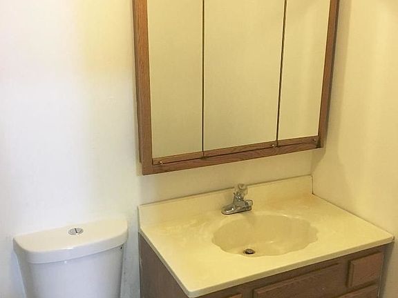 5th image of 341 E 85th St APT 17