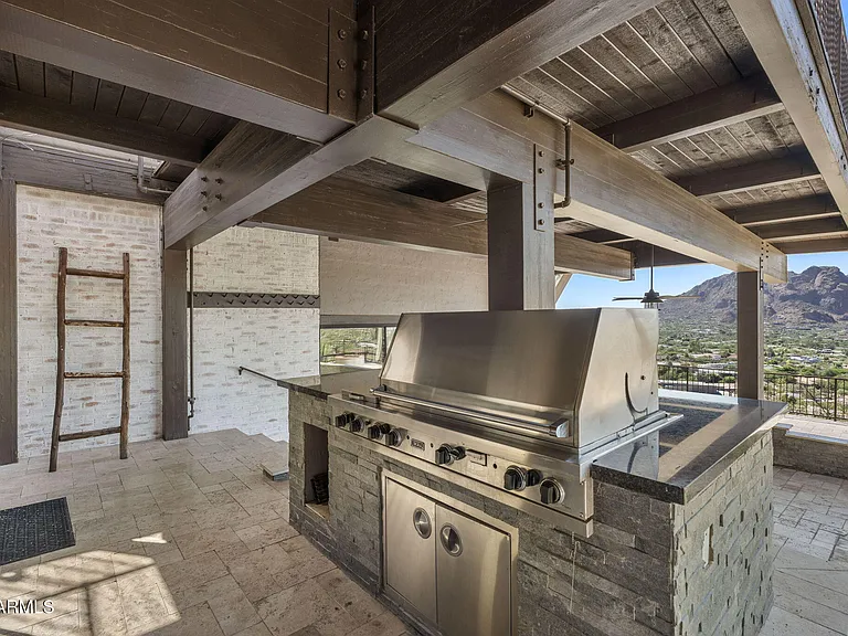 6900 N Highlands Dr — Photo 22