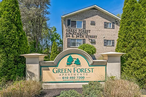 Green Forest Apartments Photo 1