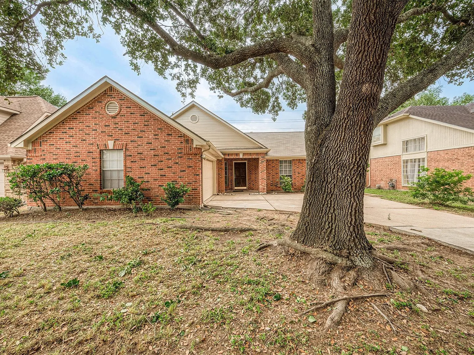 4 bed, 2.0 bath, 1967 sqft, $2,200 — Photo 3