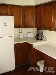 4th image of 709 N Wilson Ave