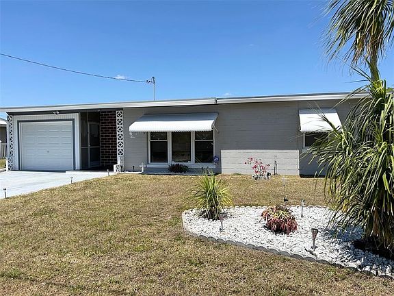 2nd image of 123 POINSETTIA CIRCLE NE