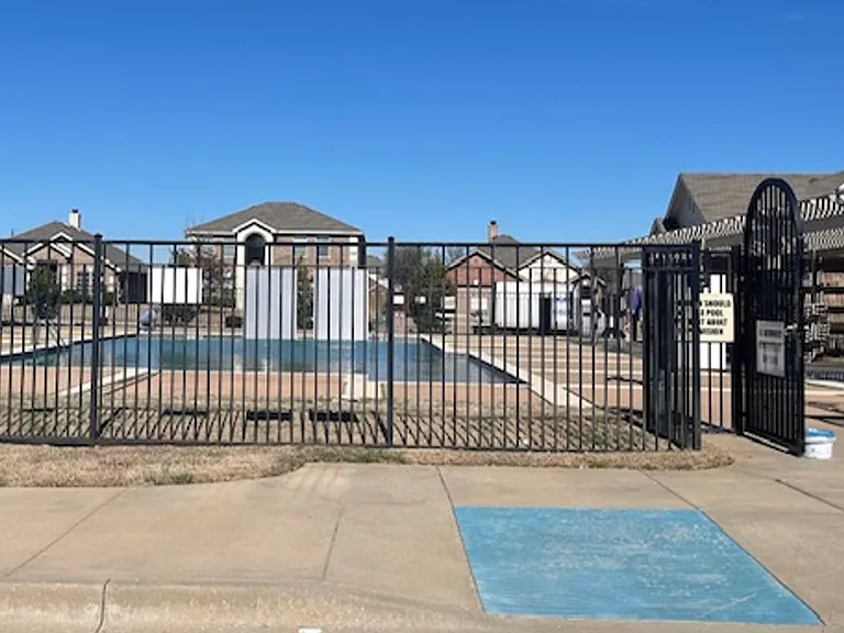 820 Wrigley Dr — Photo 32