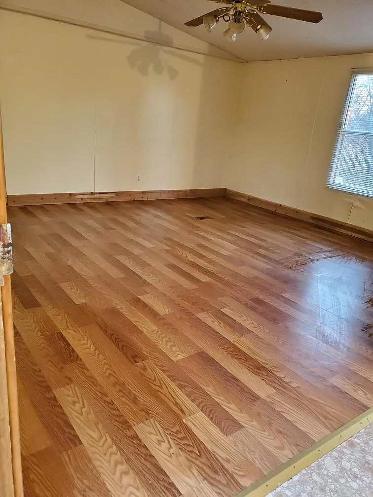 219 S Gate Dr — Photo 4