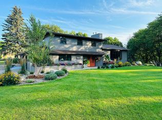 900 W 12th St, Yankton, SD 57078