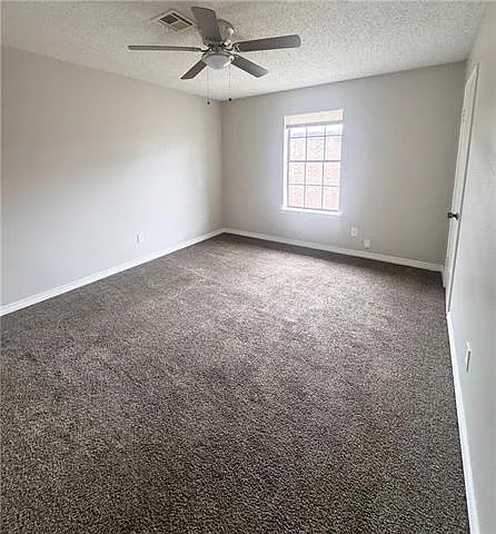 Building Photo - 905 Linda Ln #D
