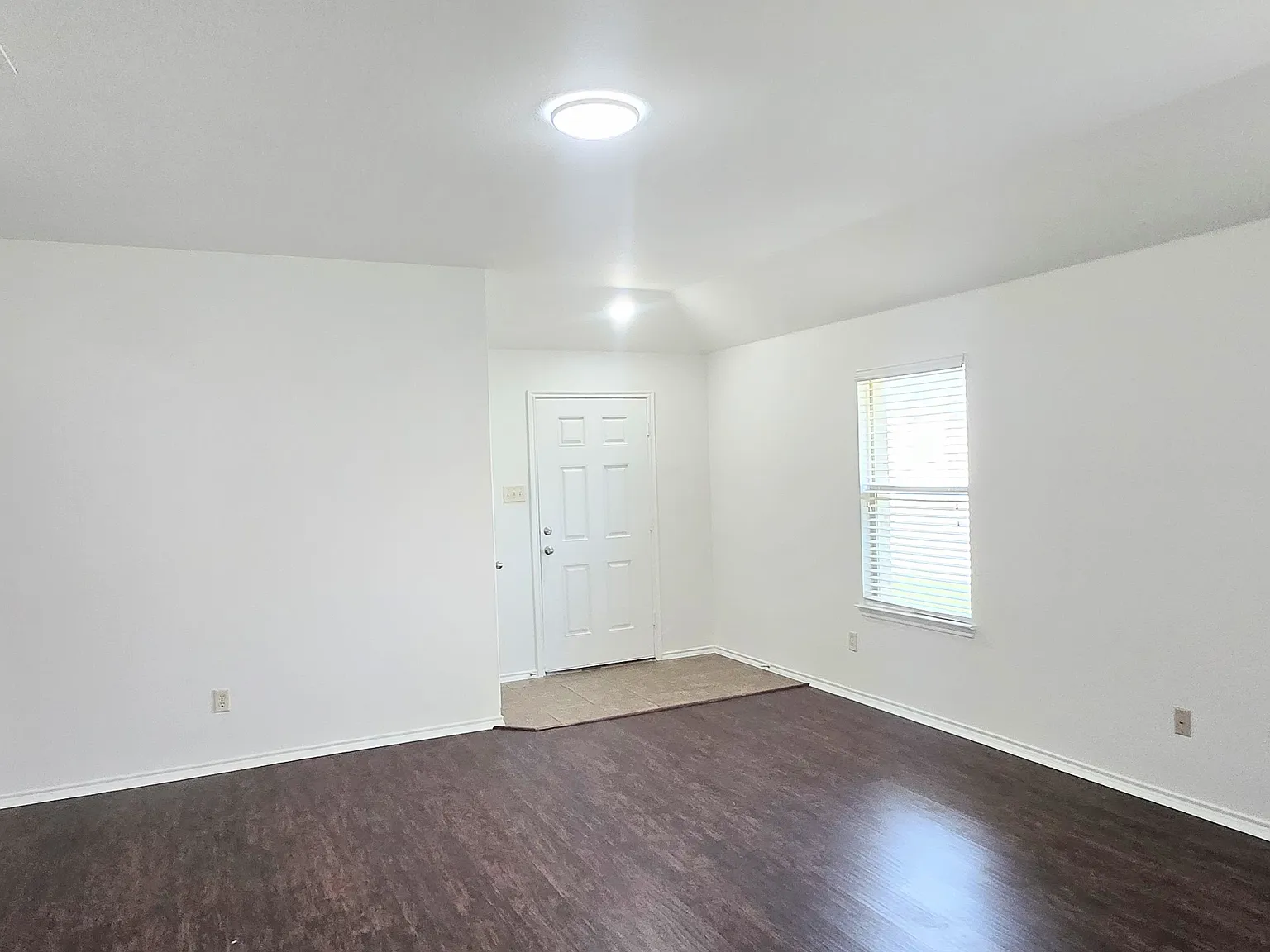 4 bed, 1645 sqft, $1,950 — Photo 3