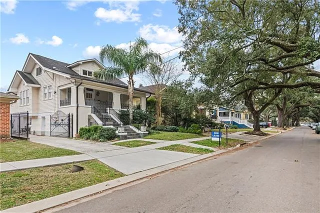 2429 Octavia St — Photo 17