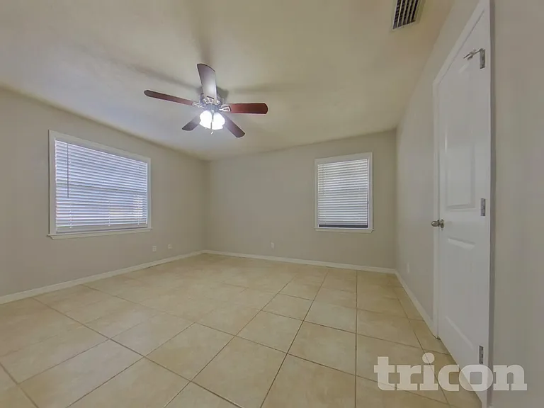 2440 Princeton Rd — Photo 6