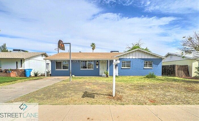1st image of 4208 W Orangewood Ave