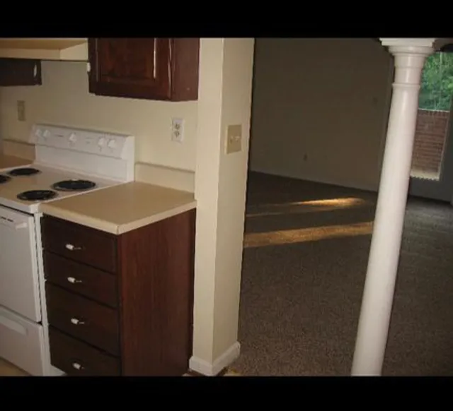 961 Golfview Drive, Unit 202 — Photo 4