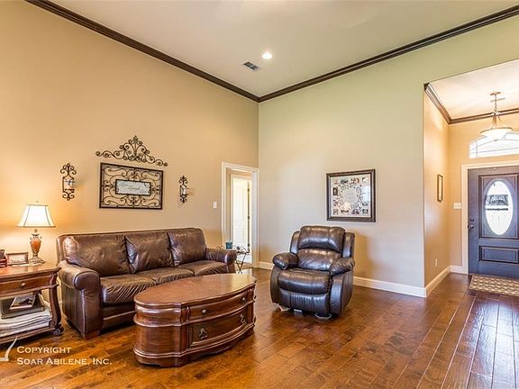 5th image of 602 Benelli Dr