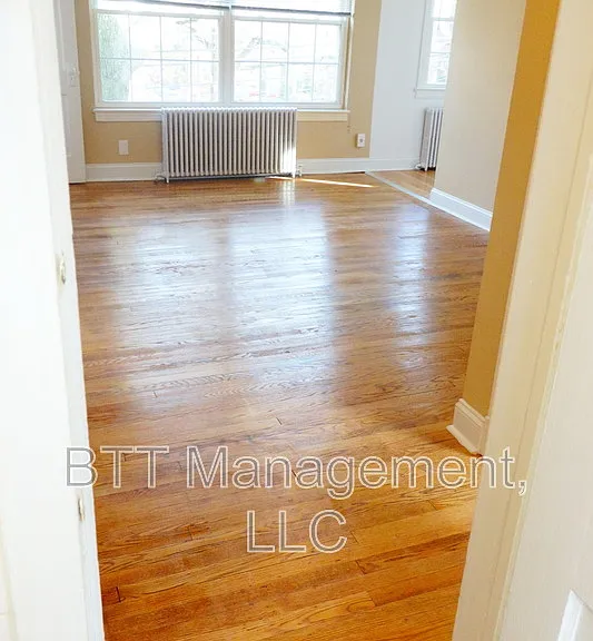 8400 Greenwood Ave #4 — Photo 79