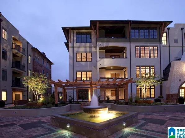 100 Hallman Hl E APT 301, Homewood, AL 35209