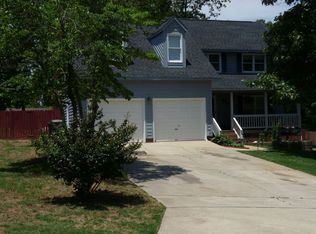 758 Magellan Dr, Fayetteville, NC 28311