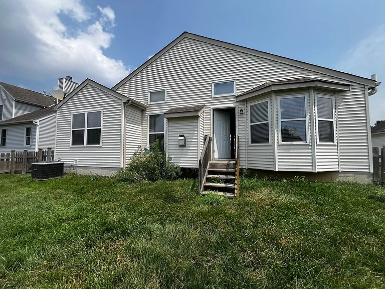 435 Vanderbuilt St — Photo 28