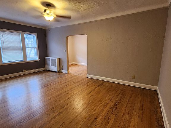 3rd image of 9823 Lake Ave #B404