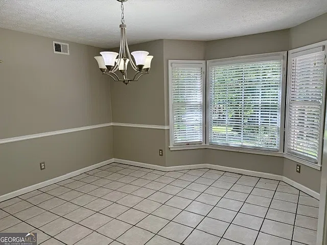 4 bed, 2.5 bath, 2956 sqft, $2,695 — Photo 4