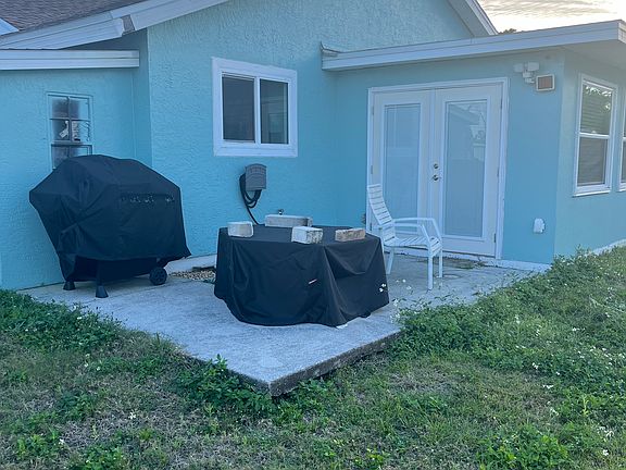 3rd image of 22258 Elmira Blvd