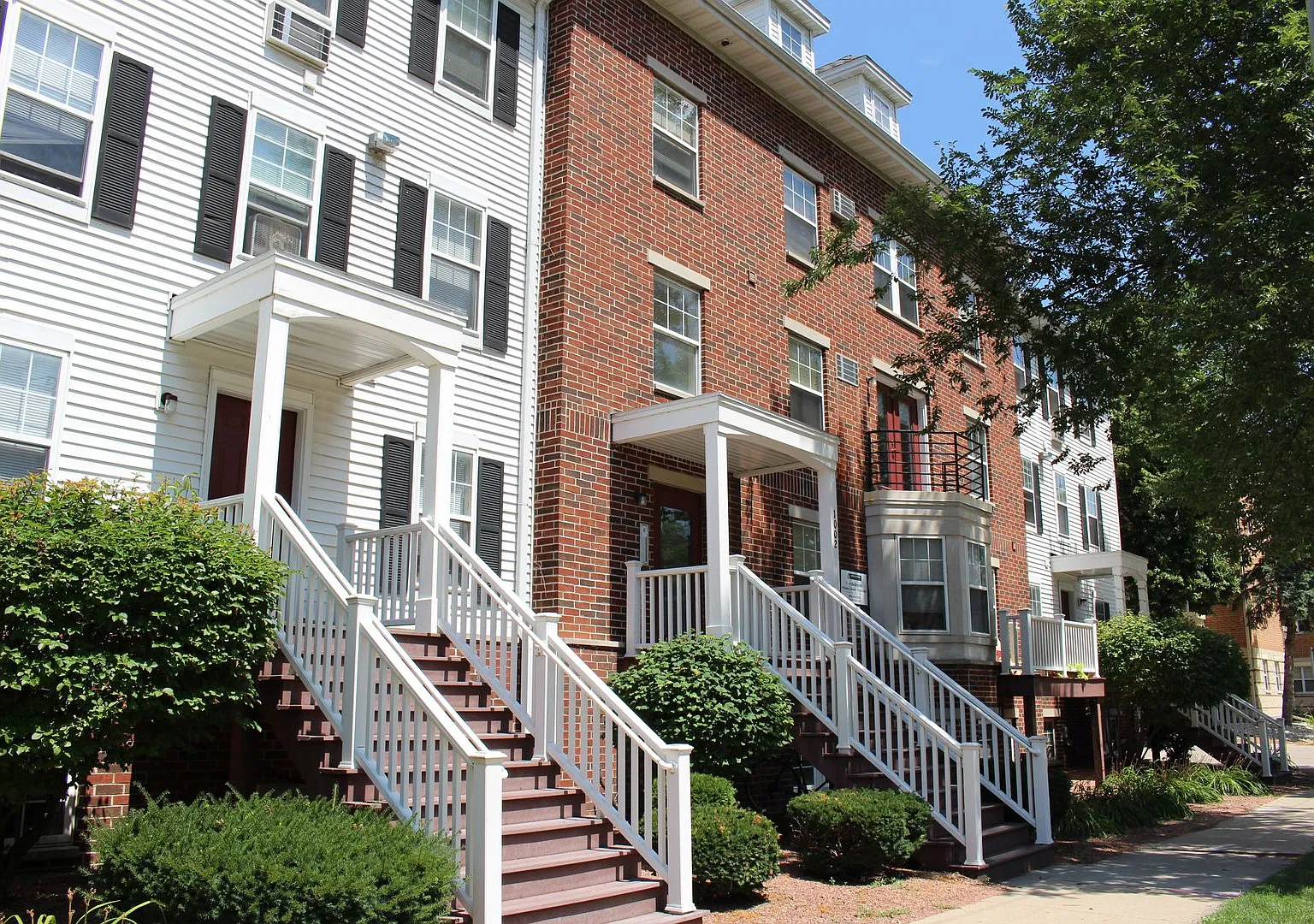 1040 Spring St. — Photo 1