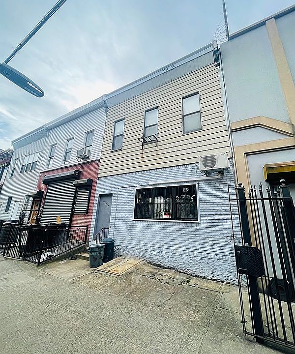 2nd image of 784 McDonald Ave