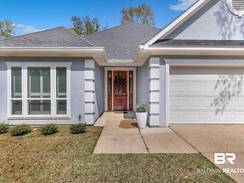 1st image of 113 Laurel Pl